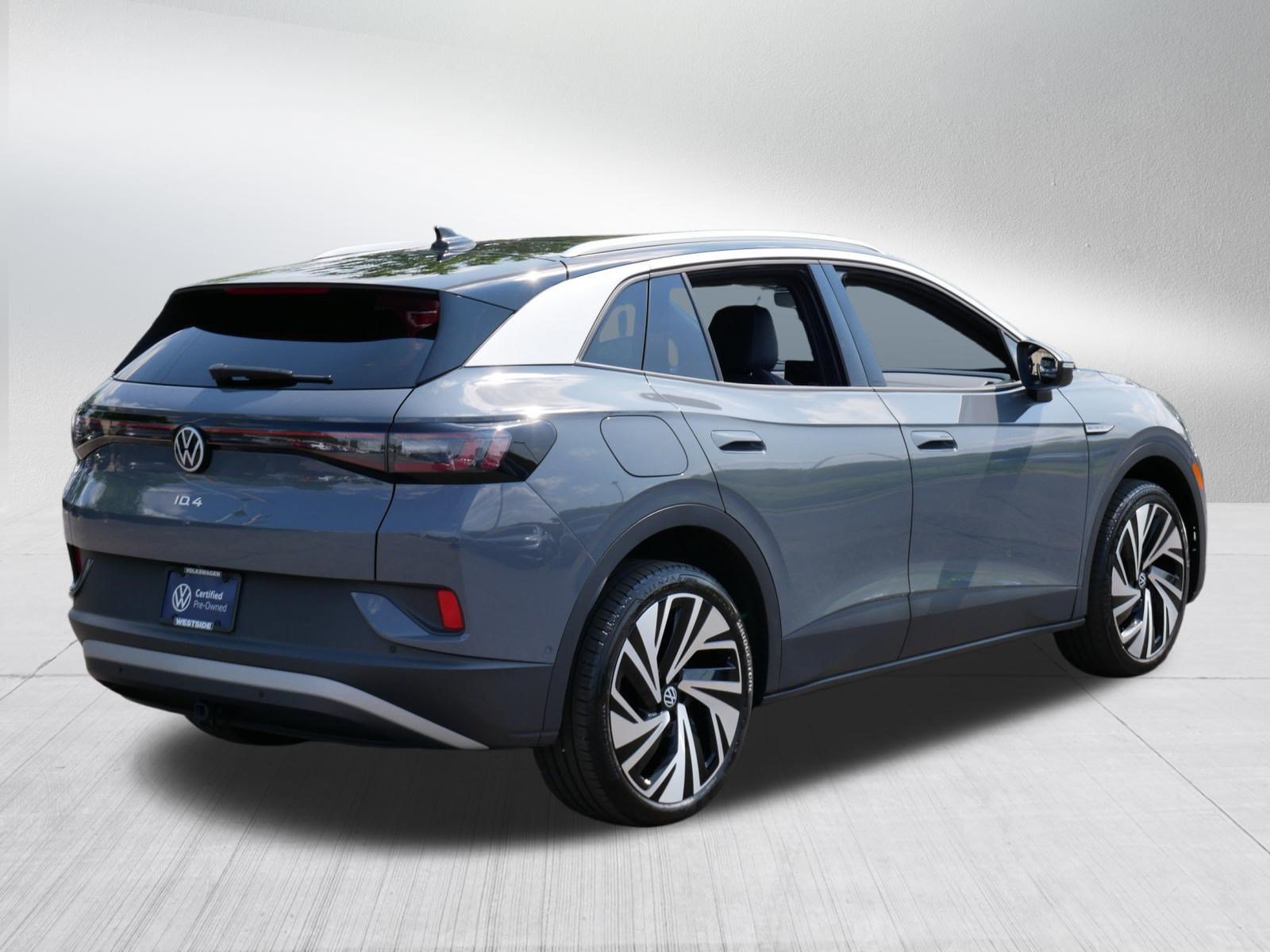 Certified 2025 Volkswagen ID.4 Pro S Plus AWD/4WD image 7