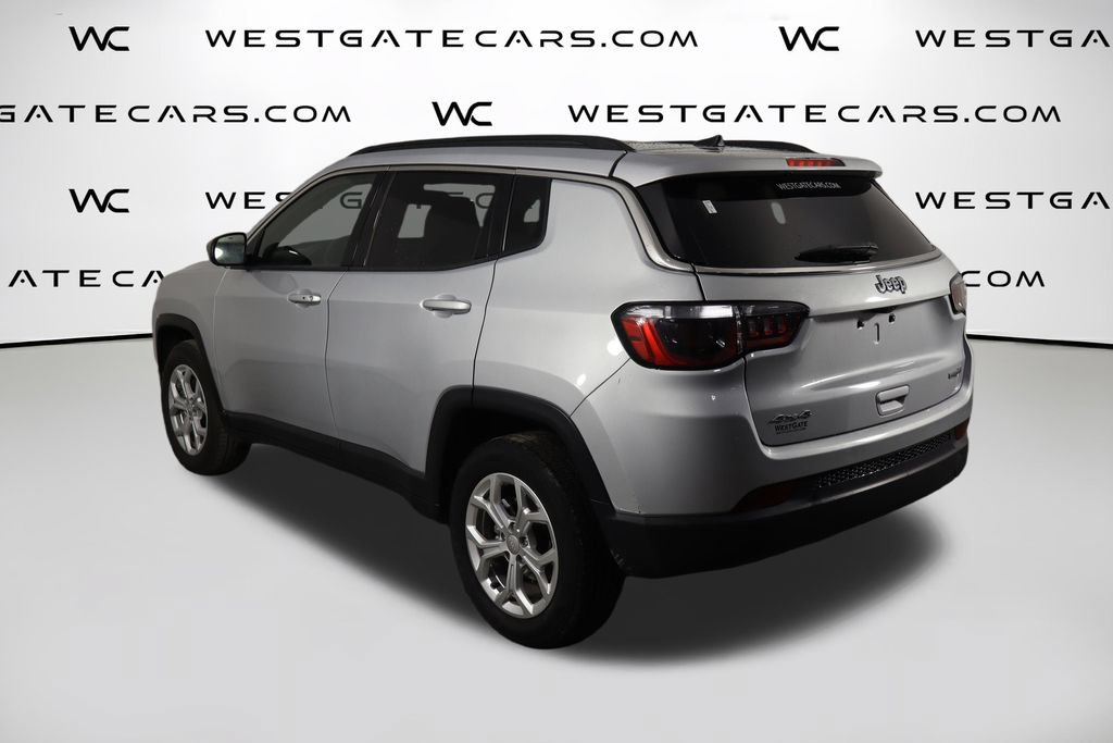 Used 2024 Jeep Compass Latitude AWD/4WD image 45