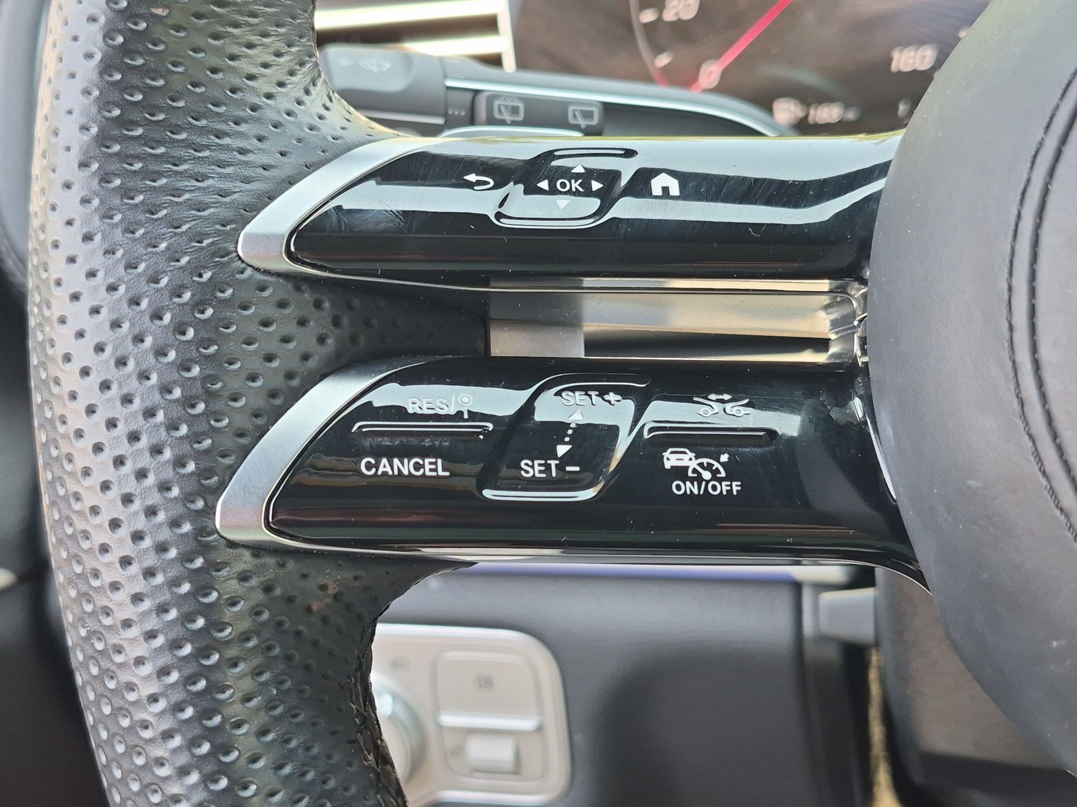 Certified 2024 Mercedes-Benz GLS 450 4MATIC image 19