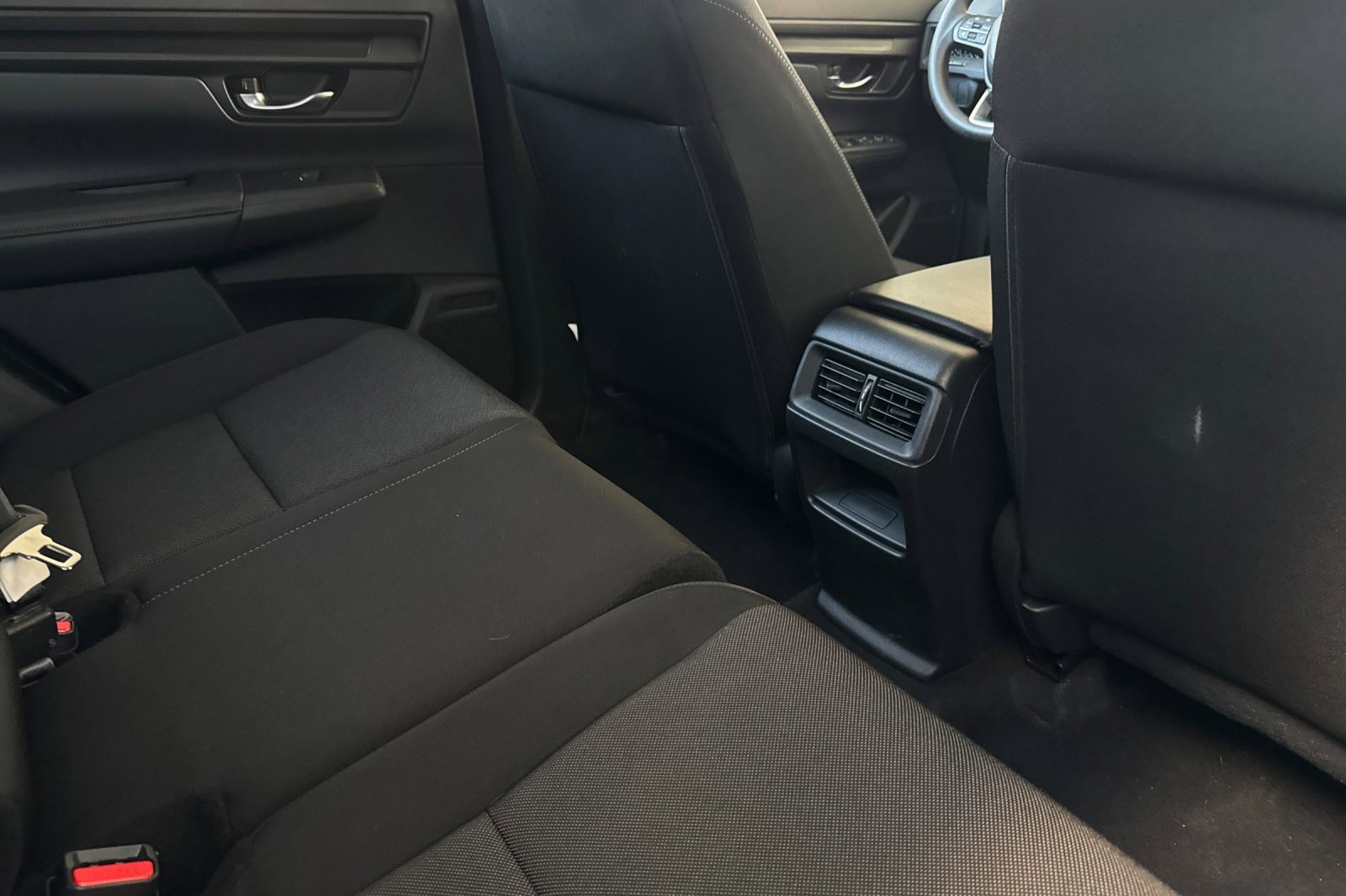 Used 2025 Honda CR-V LX image 29