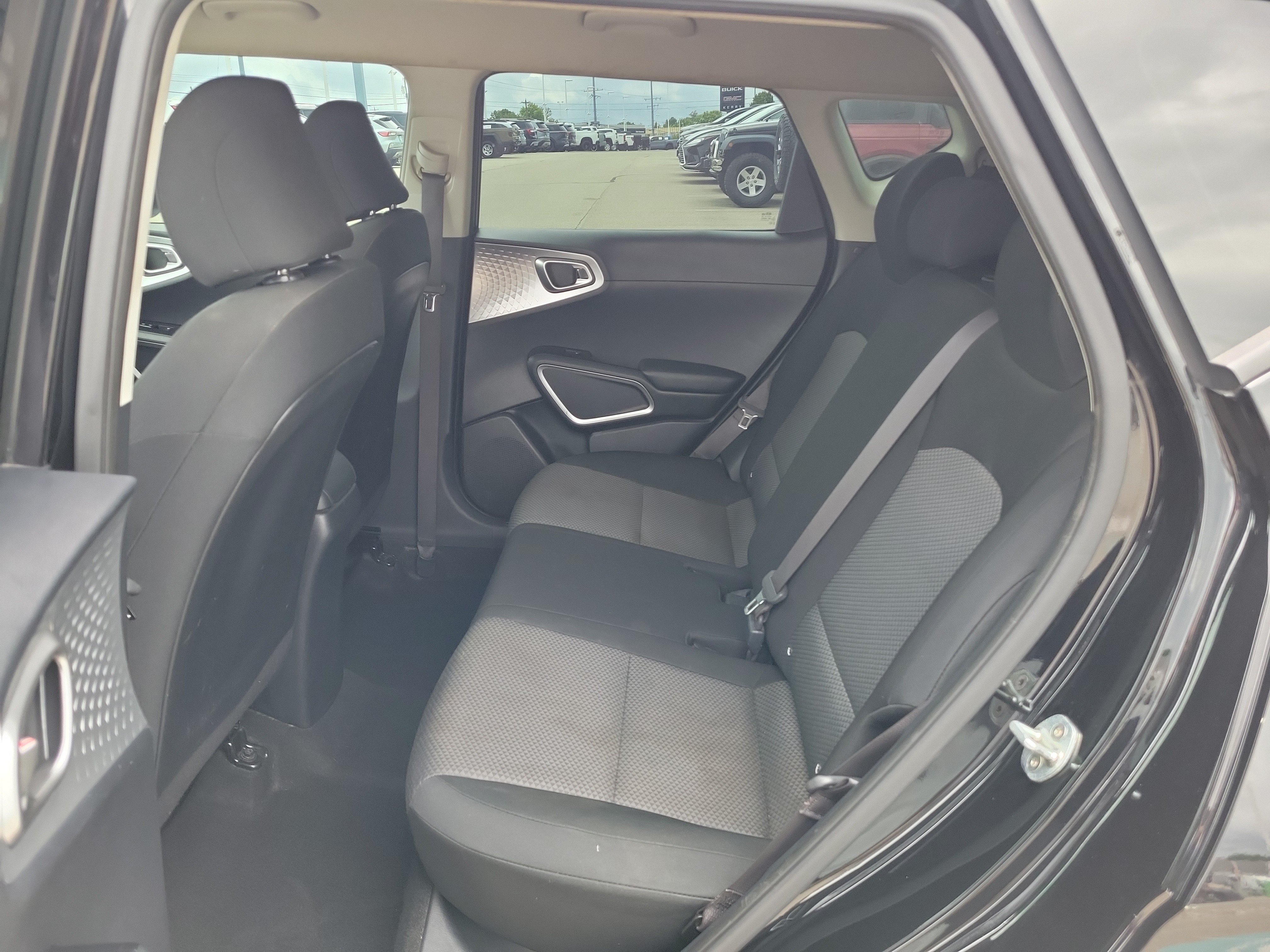 Used 2020 Kia Soul LX FWD image 12