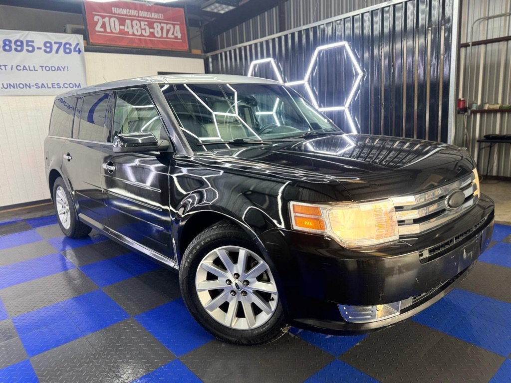Used 2011 Ford Flex SEL w/ Rapid Spec Order Code FWD image 11