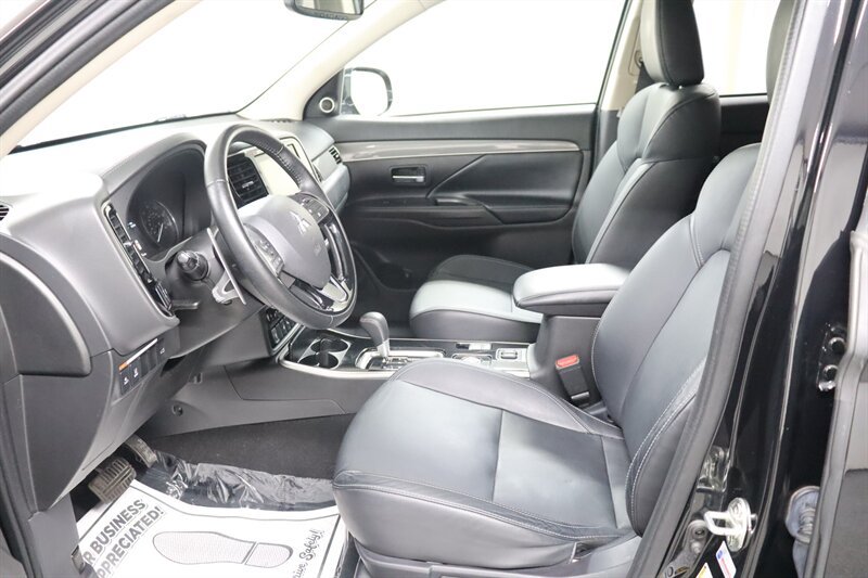 Used 2020 Mitsubishi Outlander GT AWD/4WD image 14