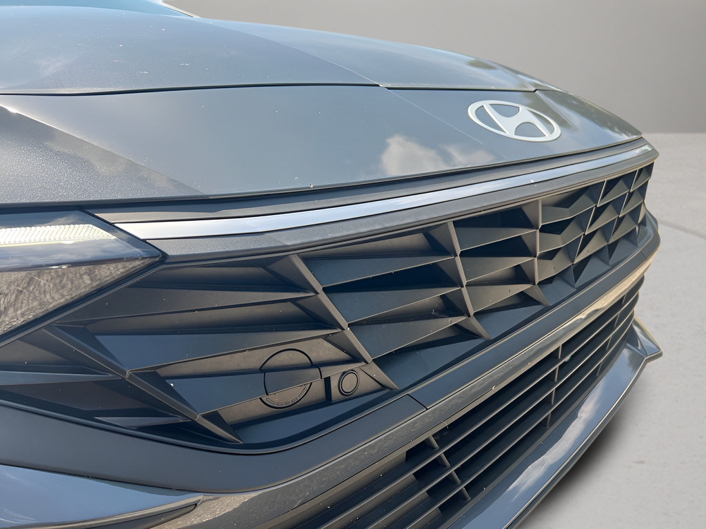 New 2026 Hyundai Elantra Sport FWD image 20
