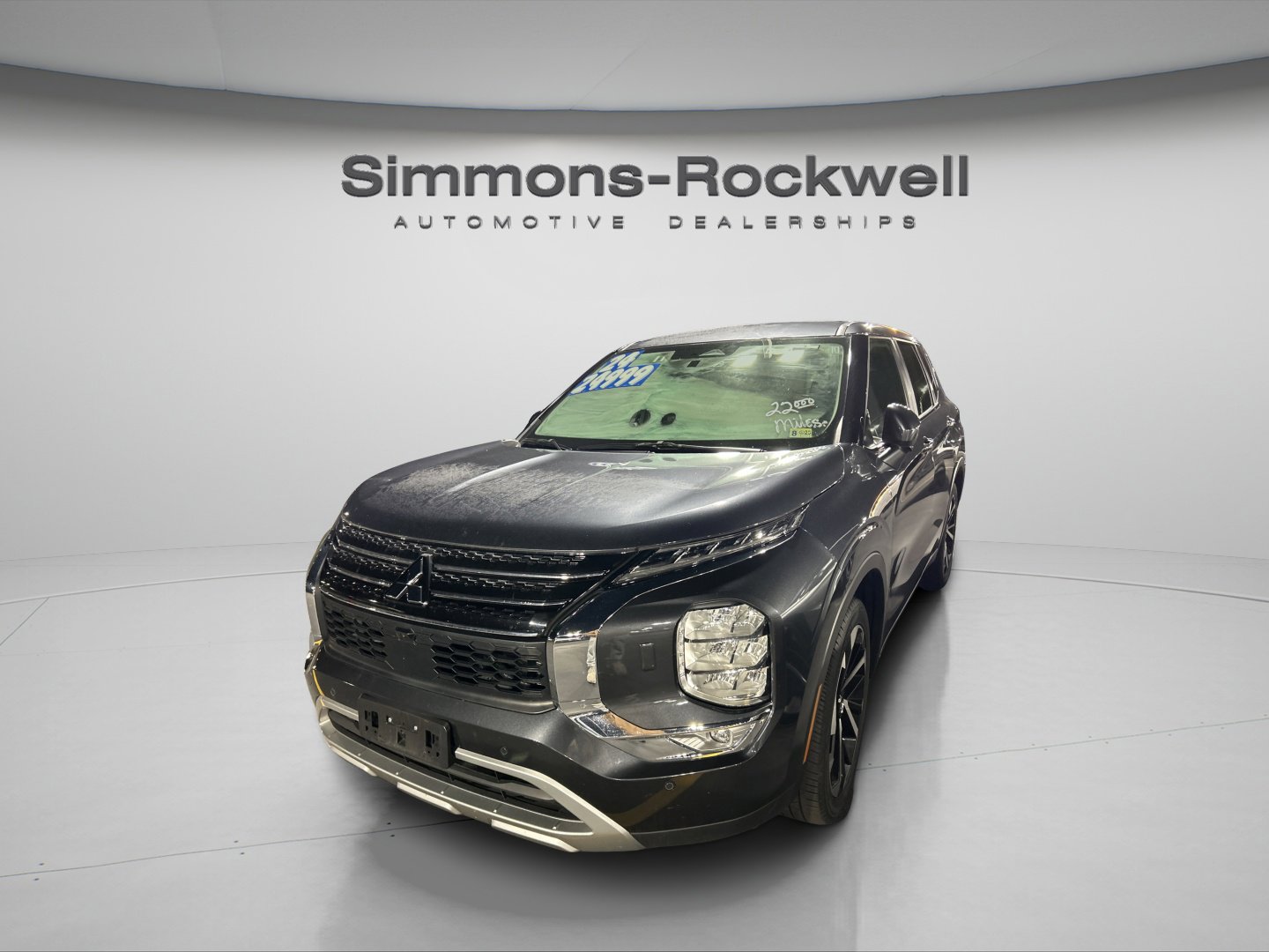 Used 2024 Mitsubishi Outlander SE image 9