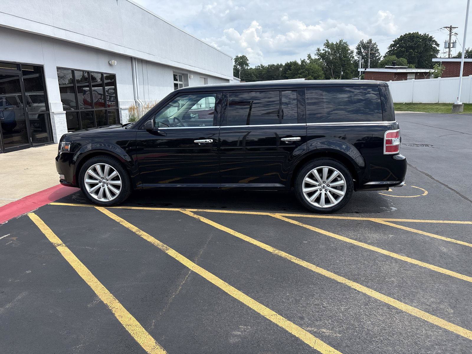 Used 2019 Ford Flex SEL w/ Equipment Group 202A AWD/4WD image 8
