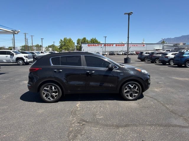 Used 2021 Kia Sportage EX w/ EX Technology Package AWD/4WD image 3