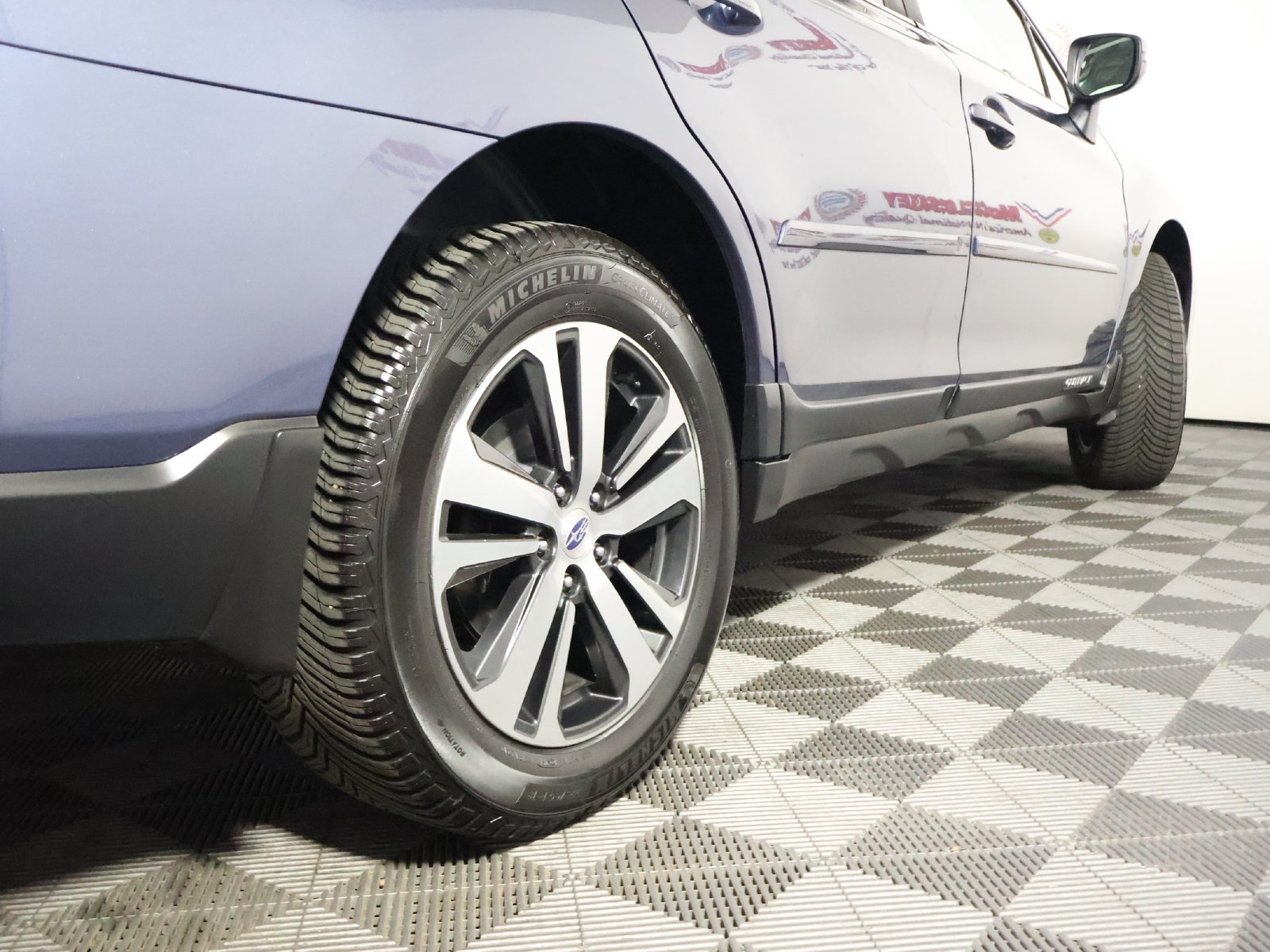 Used 2018 Subaru Outback 3.6R Limited AWD/4WD image 12
