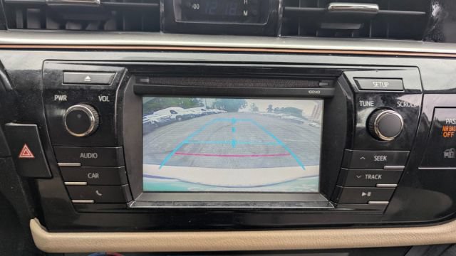 Used 2014 Toyota Corolla LE FWD image 37