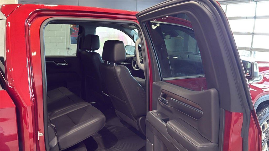 Used 2024 GMC Sierra 1500 SLT w/ SLT Premium Plus Package image 14