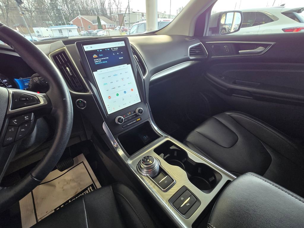 Used 2022 Ford Edge Titanium w/ Equipment Group 301A image 21