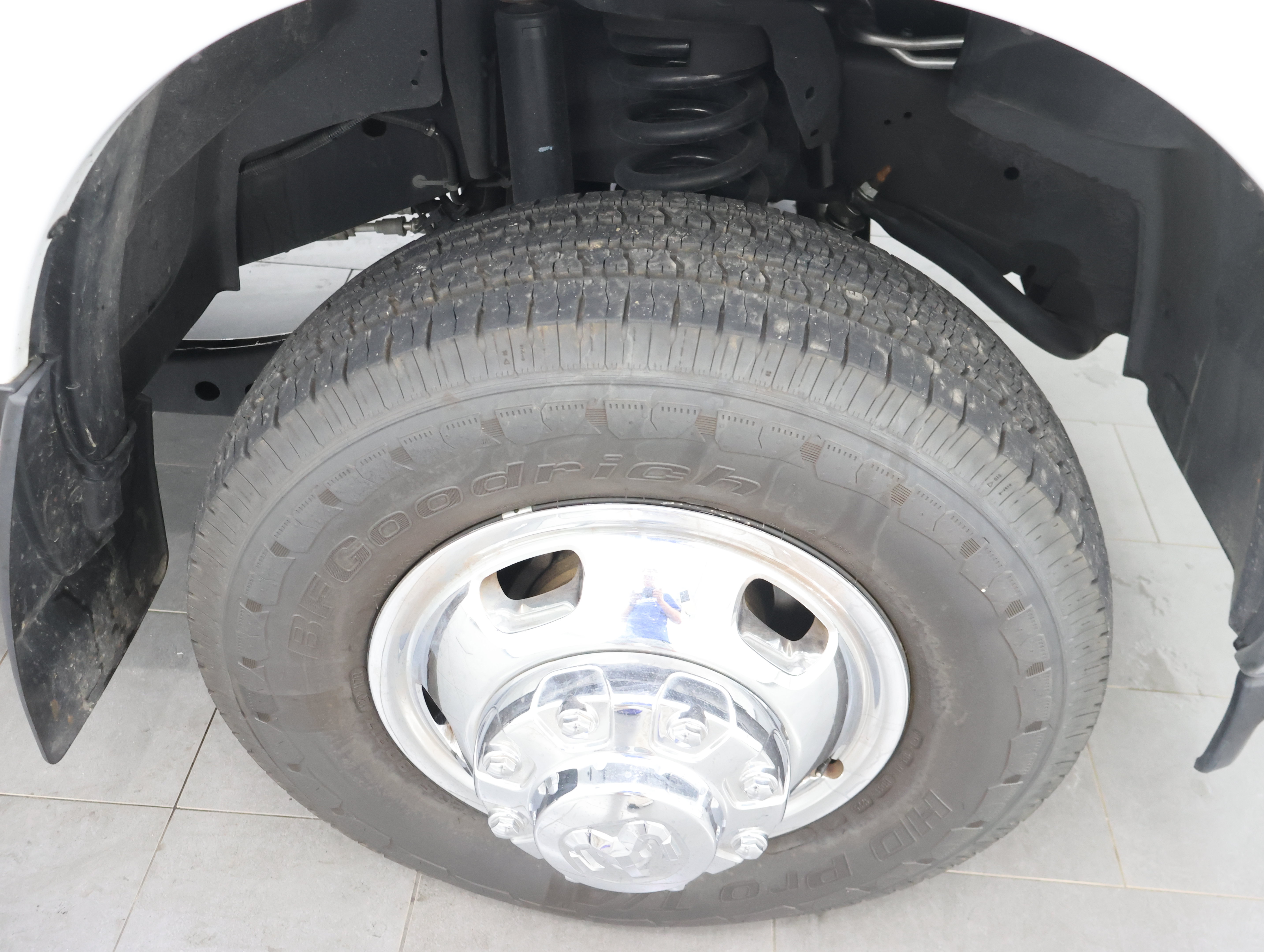 Used 2024 RAM 3500 Tradesman w/ Chrome Appearance Group AWD/4WD image 3