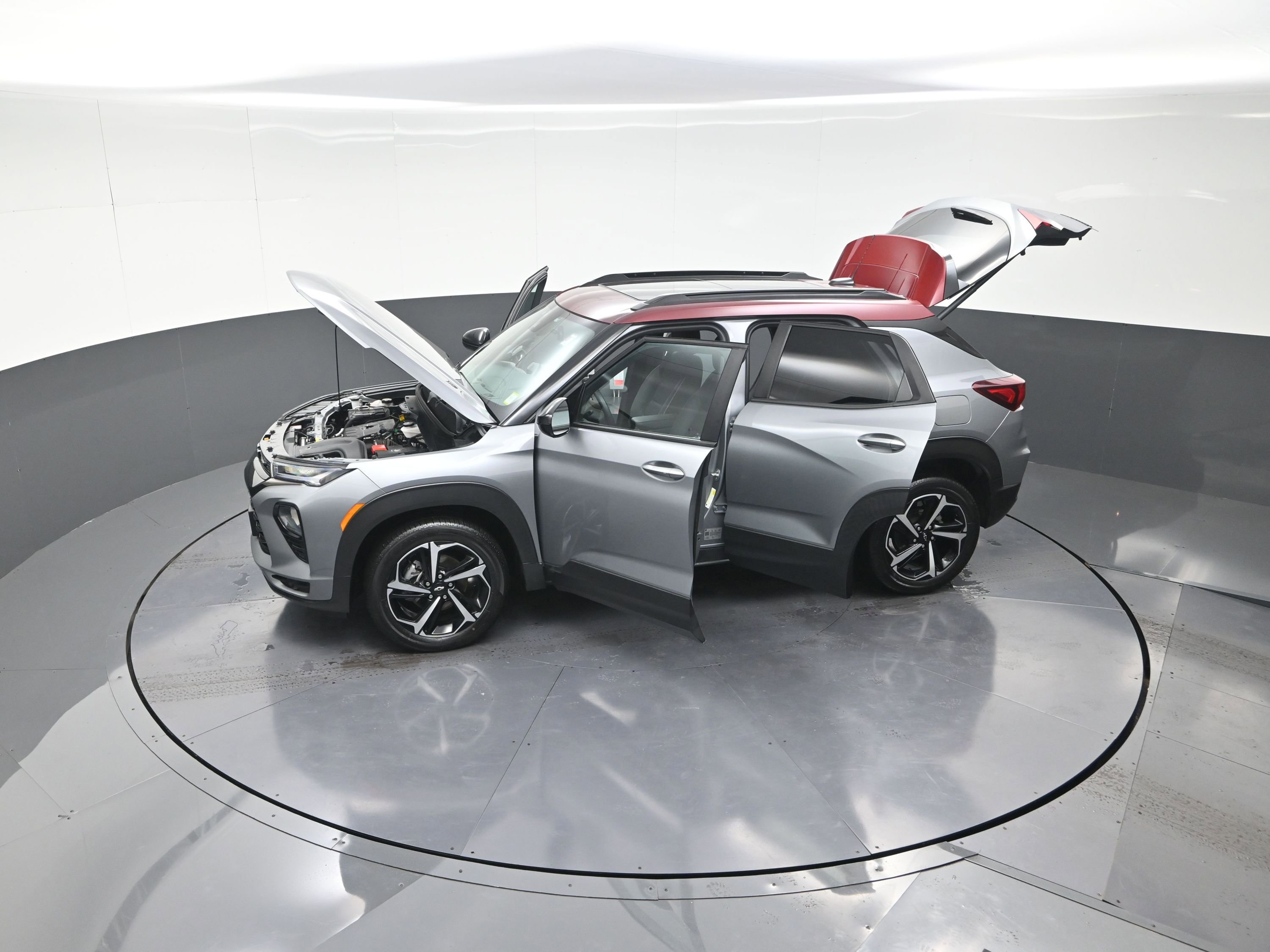 Used 2023 Chevrolet TrailBlazer RS w/ Sun and Liftgate Package image 14