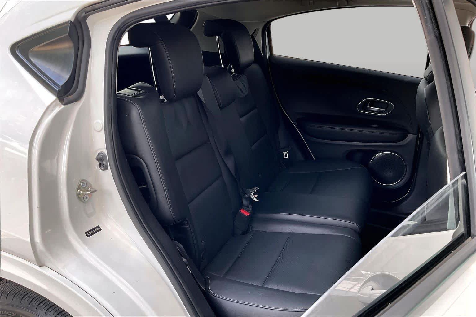 Used 2019 Honda HR-V Touring image 20