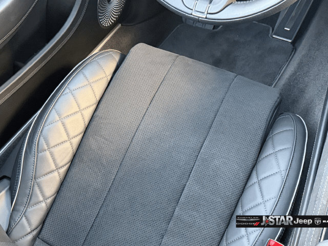 Used 2024 Bentley Continental GT Mulliner AWD/4WD image 18