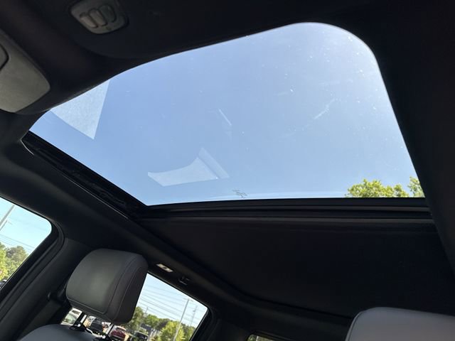 Used 2022 Ford F150 Lightning Lariat w/ Equipment Group 511A High AWD/4WD image 30