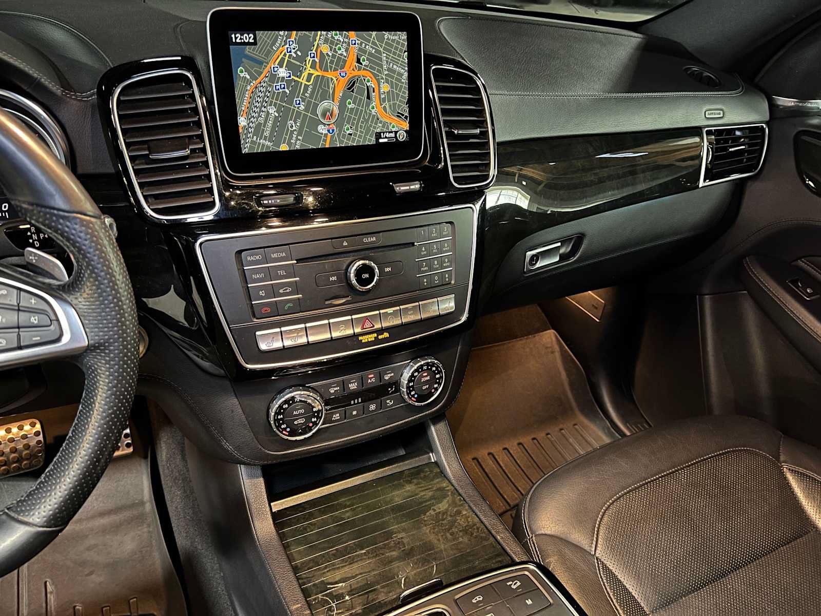 Used 2017 Mercedes-Benz GLE 43 AMG 4MATIC image 32