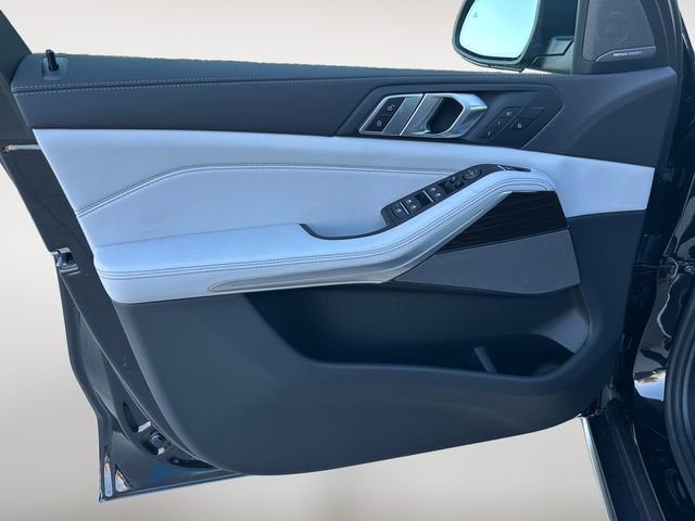 New 2026 BMW X5 xDrive40i image 17