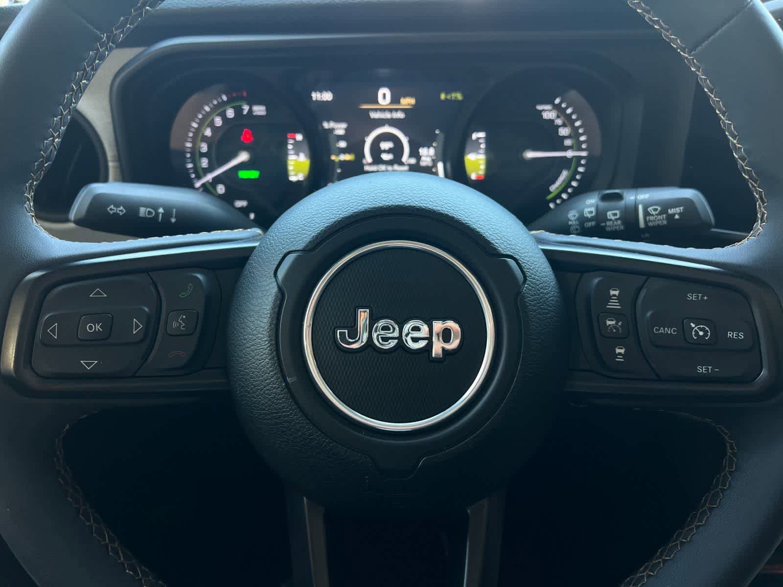 Used 2024 Jeep Wrangler Unlimited AWD/4WD image 23