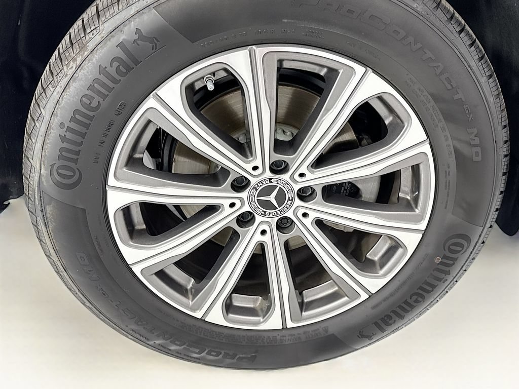 Certified 2026 Mercedes-Benz GLC 300 image 32