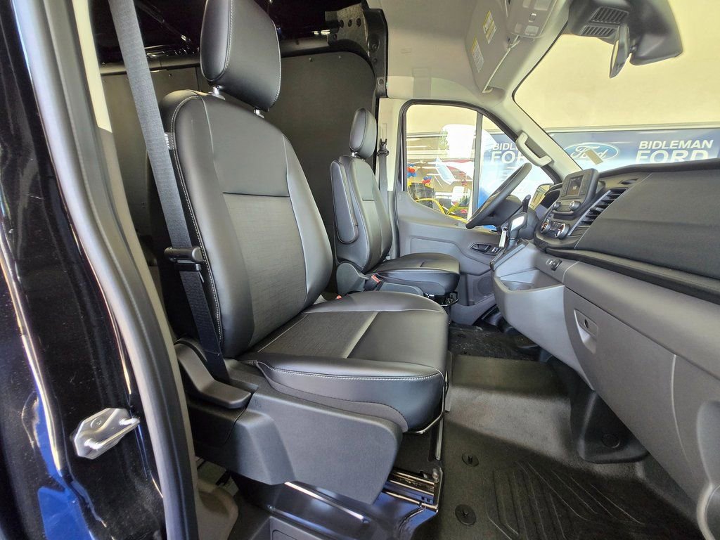 New 2025 Ford Transit 250 148 Medium Roof w/ Load Area Protection Package image 25