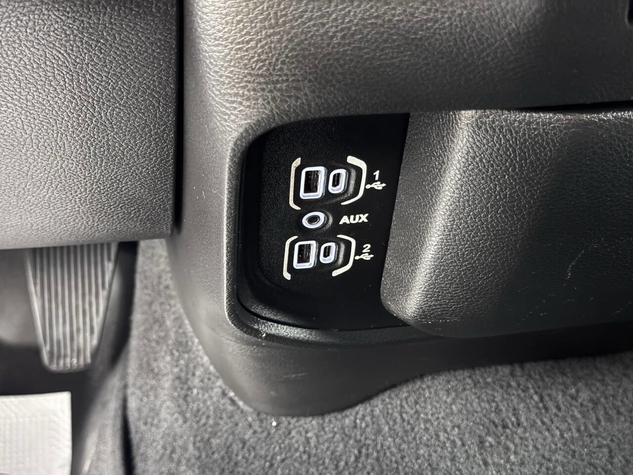 Used 2021 RAM 2500 Big Horn image 37