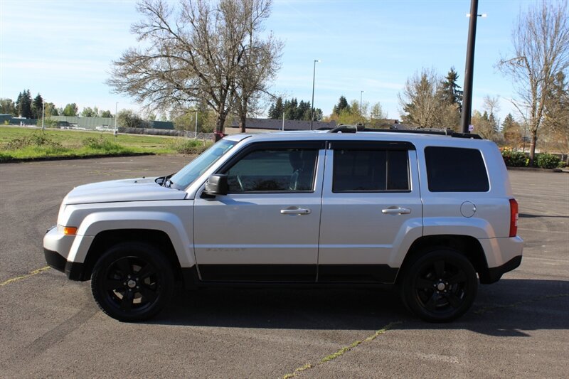 Used 2015 Jeep Patriot Sport w/ Power Value Group AWD/4WD image 7