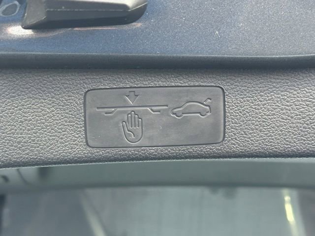 Used 2025 Volkswagen Jetta SE image 21