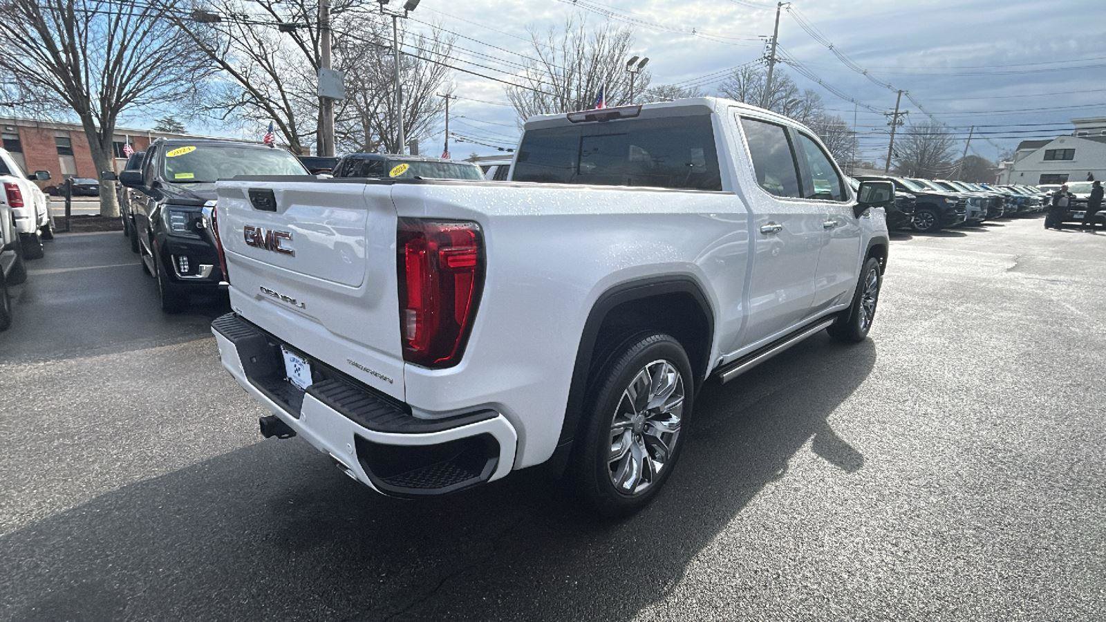 Used 2023 GMC Sierra 1500 Denali w/ Denali Reserve Package image 9