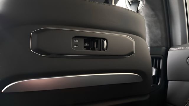 Used 2026 BMW X7 M60i image 54