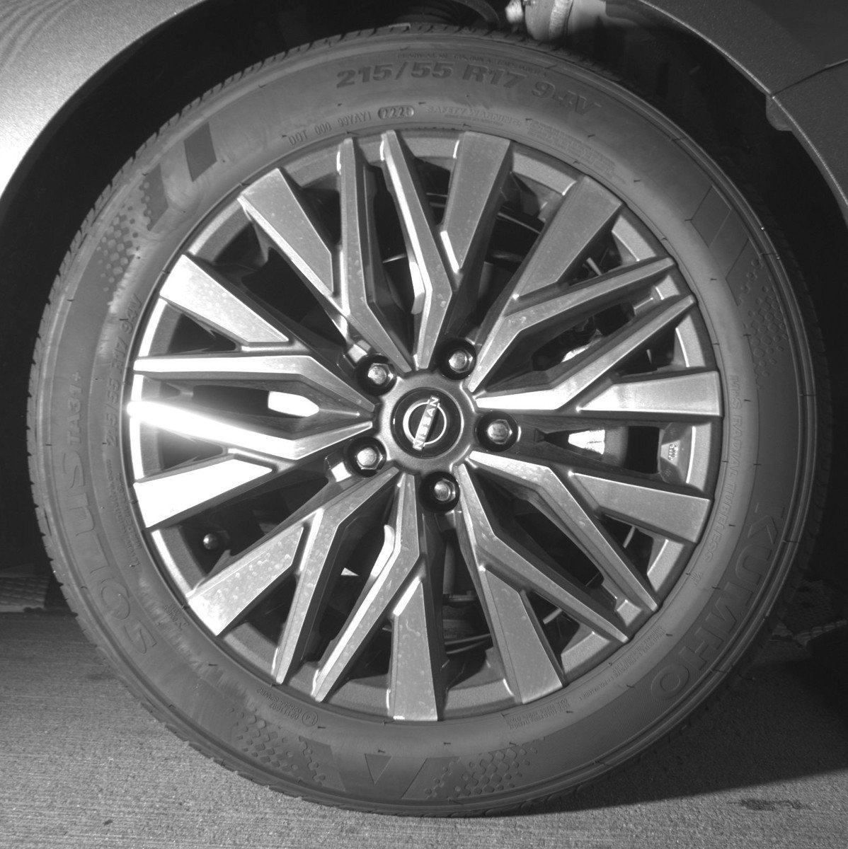 Used 2025 Nissan Altima 2.5 SV image 13