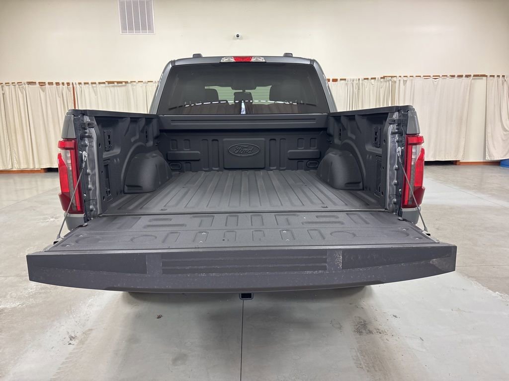 Used 2025 Ford F150 XLT w/ Equipment Group 301A Standard image 9