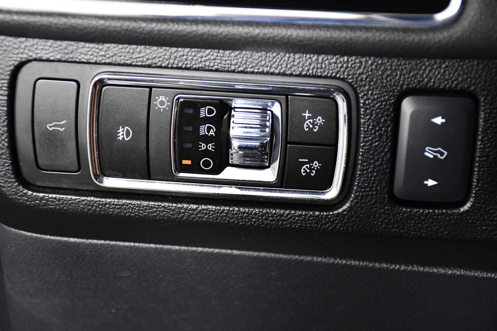Used 2023 Lincoln Navigator L Reserve AWD/4WD image 40