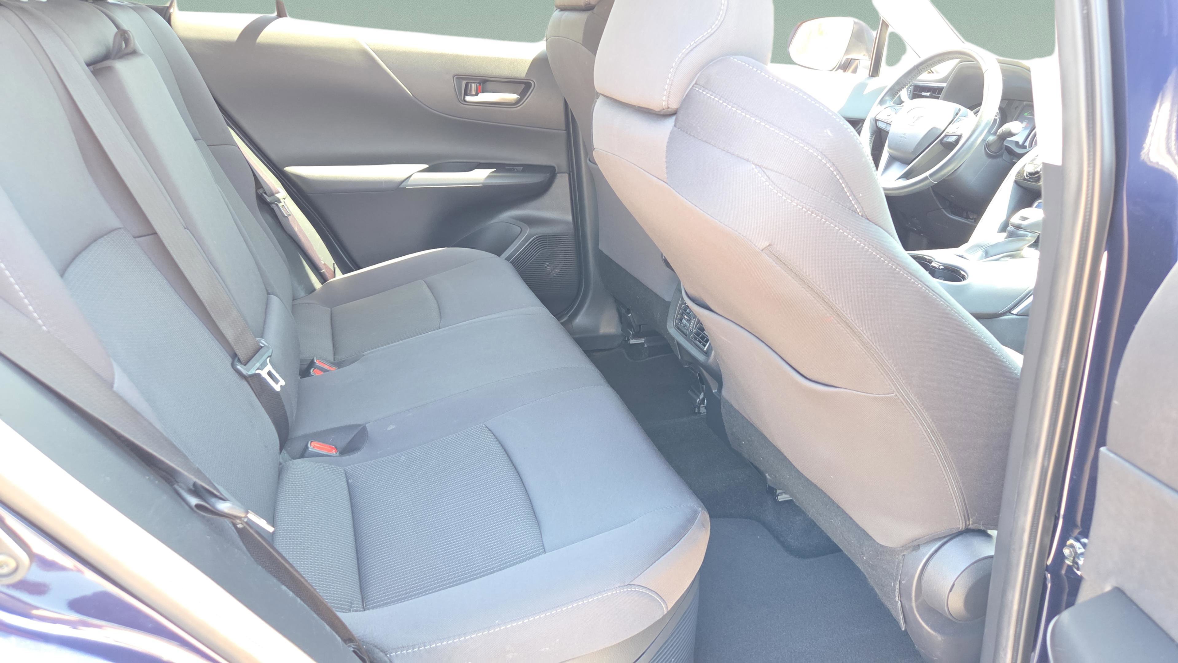 Certified 2022 Toyota Venza LE image 24