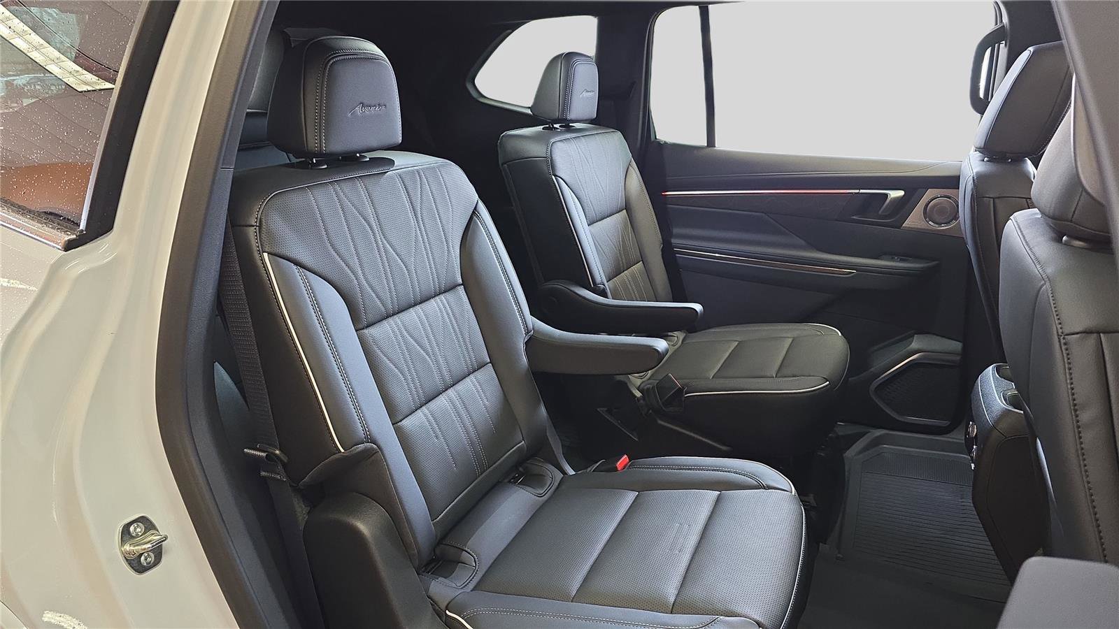 New 2026 Buick Enclave Avenir w/ Super Cruise Package image 14