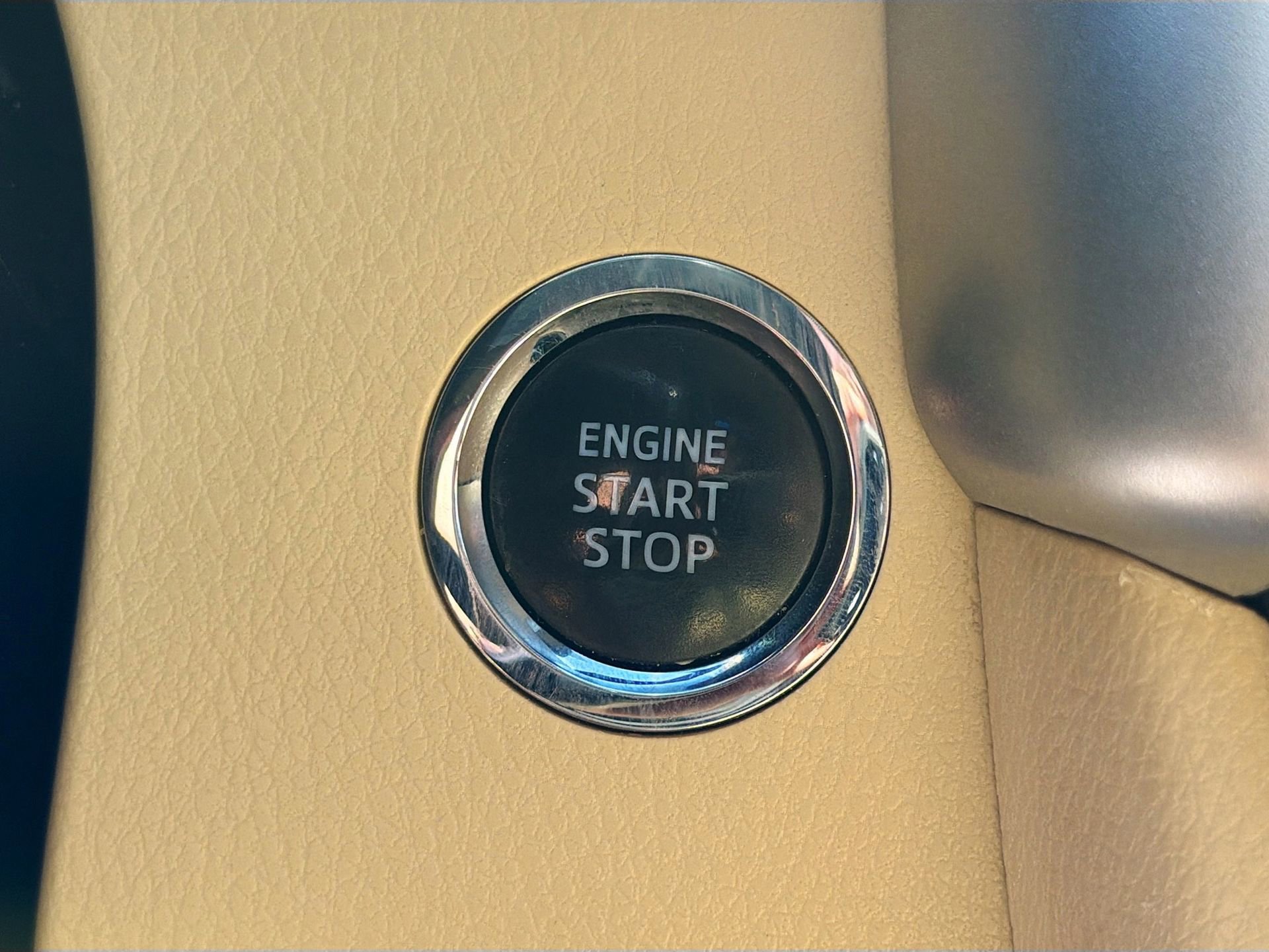 Used 2019 Toyota Highlander XLE image 38