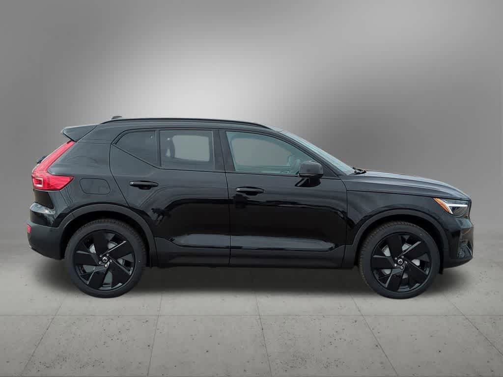 New 2026 Volvo XC40 B5 Ultra w/ Protection Package Premier AWD/4WD image 7