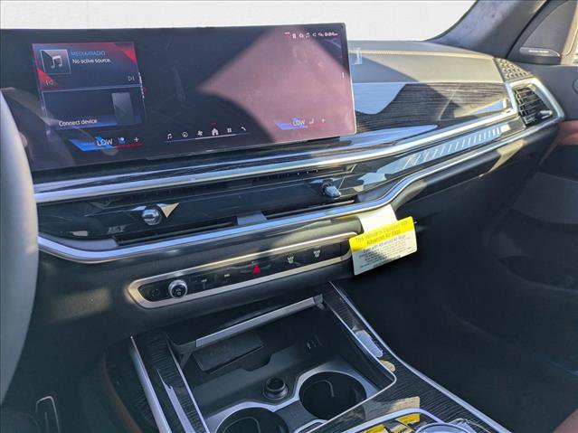 New 2026 BMW X7 M60i image 12