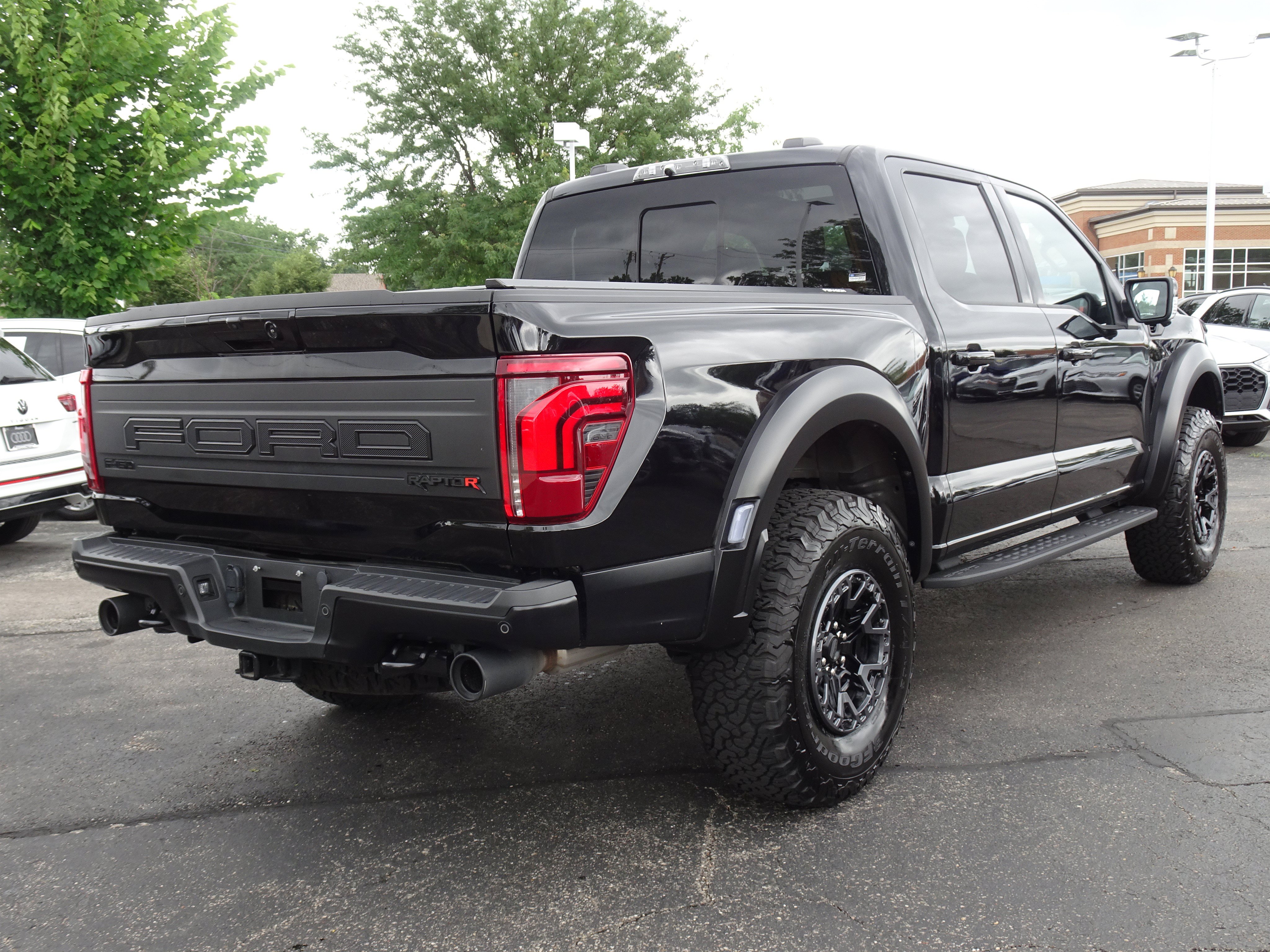 Used 2025 Ford F150 Raptor w/ Equipment Group 803A Raptor R AWD/4WD image 5