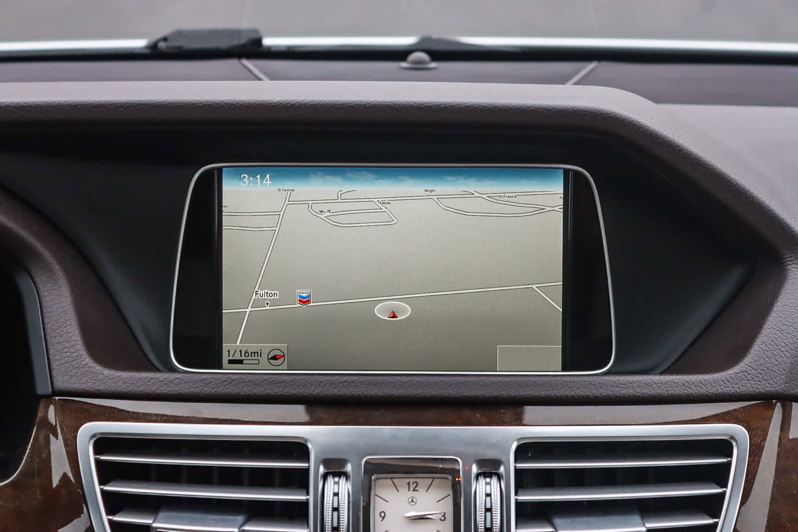 Used 2014 Mercedes-Benz E 350 4MATIC Sedan image 13