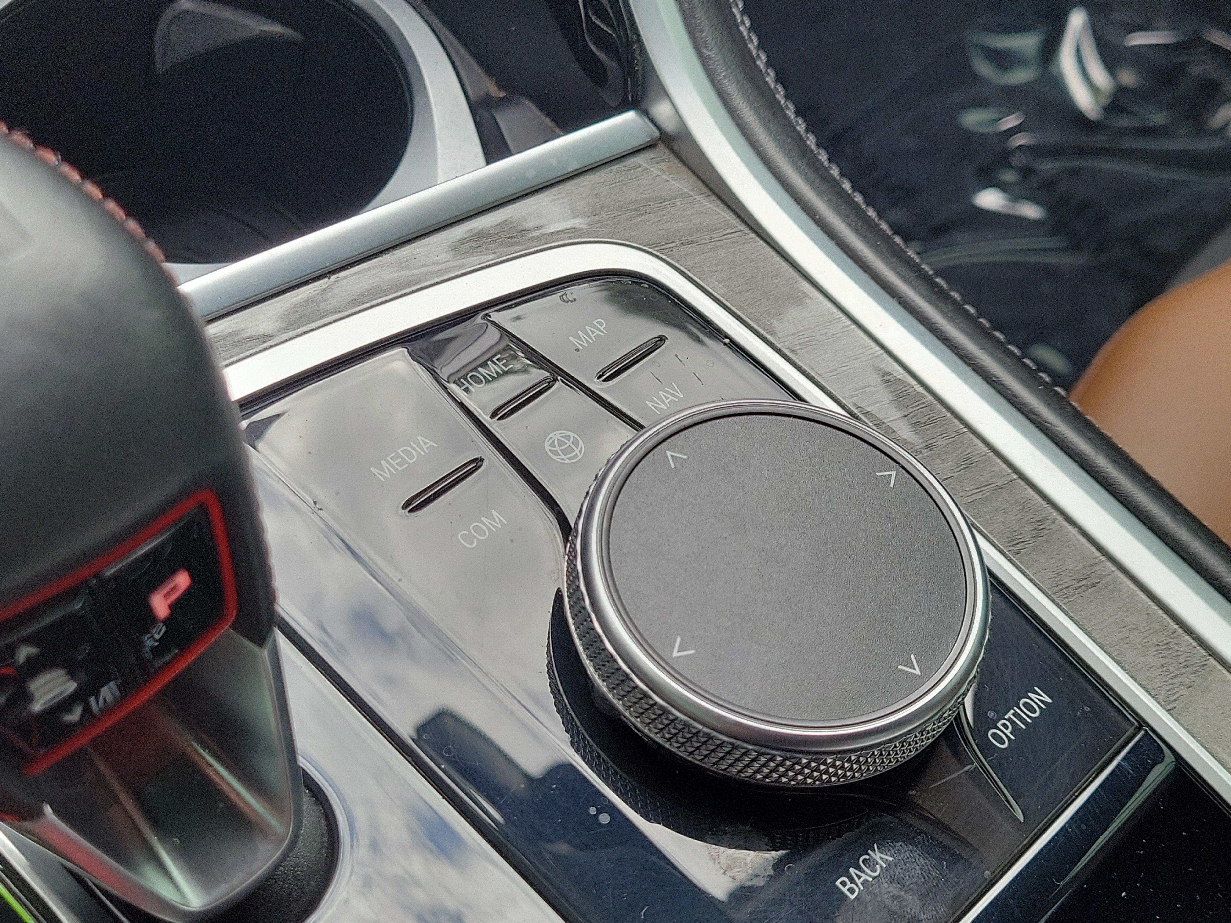 Used 2020 BMW M8 Convertible AWD/4WD image 37