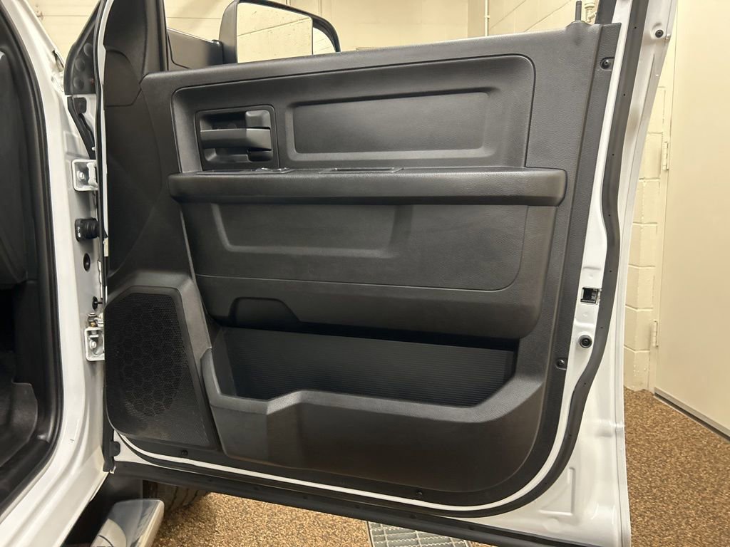 Used 2015 RAM 1500 Express RWD image 14