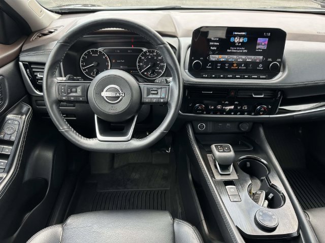 Used 2023 Nissan Rogue SL w/ SL Premium Package AWD/4WD image 3