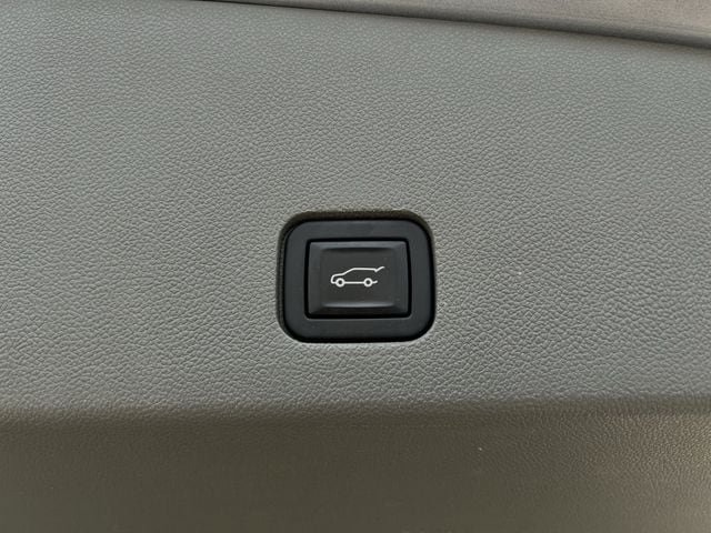 Used 2023 Cadillac XT6 Premium Luxury AWD/4WD image 32