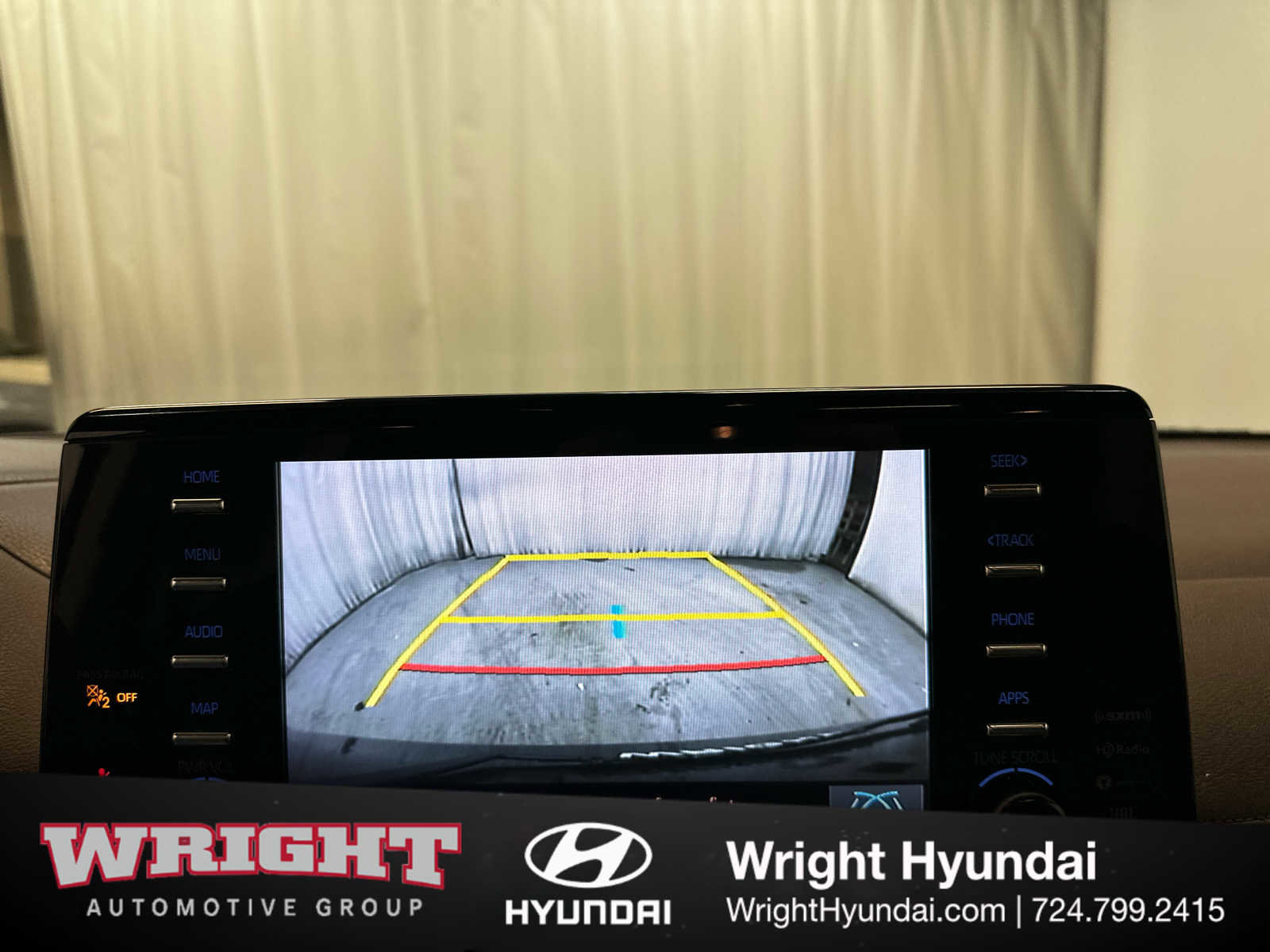 Used 2021 Toyota Sienna Platinum image 27