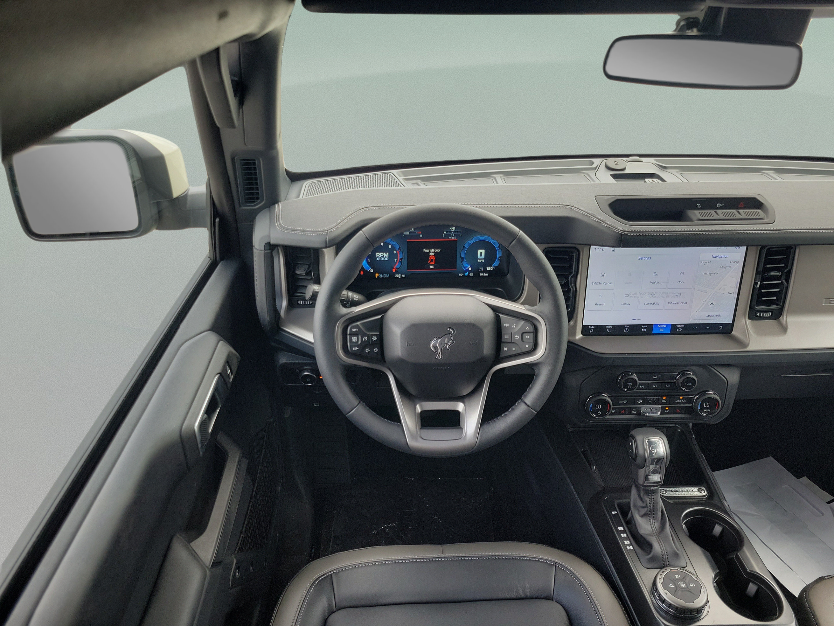 New 2026 Ford Bronco Outer Banks AWD/4WD image 5