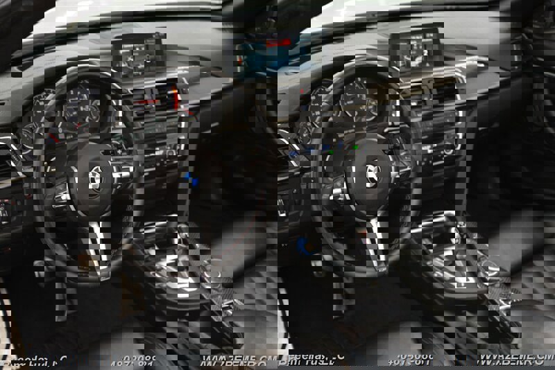 Used 2018 BMW M4 Convertible image 14