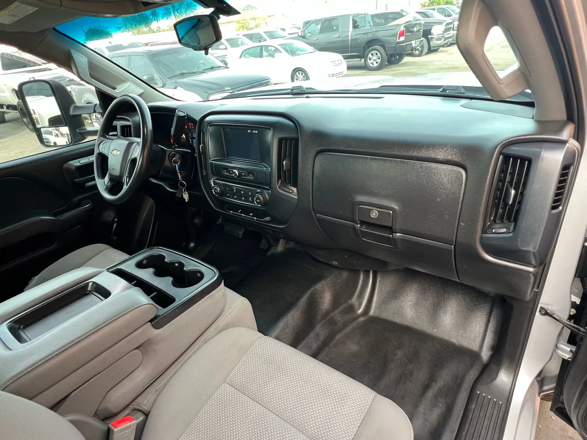Used 2018 Chevrolet Silverado 2500 W/T RWD image 17