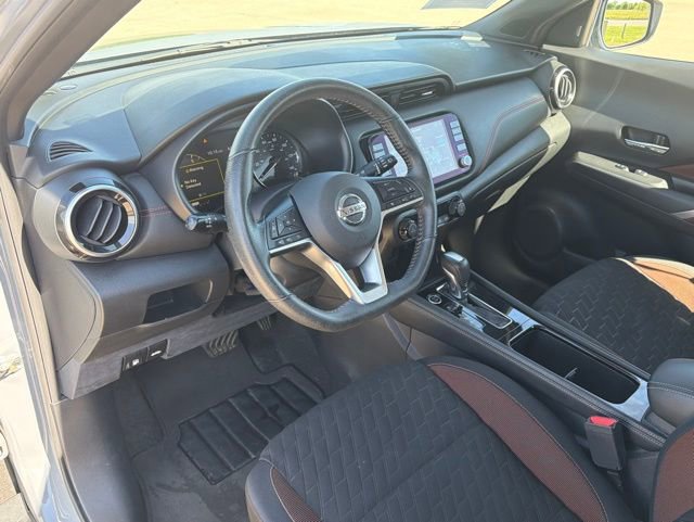 Used 2021 Nissan Kicks SR FWD image 11