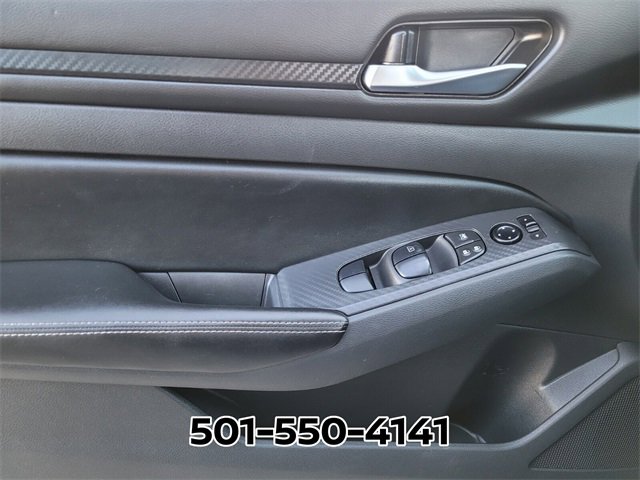 Used 2024 Nissan Altima 2.5 SV image 29